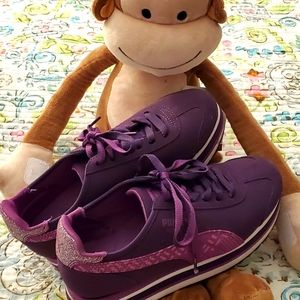 Puma Roma tennis shoes 👟 6.5 Purple